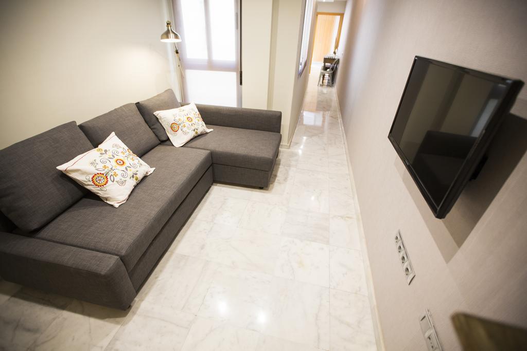 Ab Apartamentos Reding Malaga Exterior photo